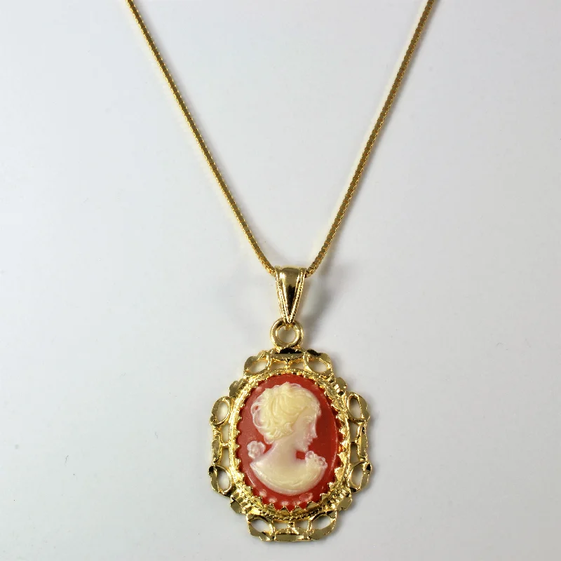 Bold chain necklaces-Retro Cameo Shell Necklace | 18" |