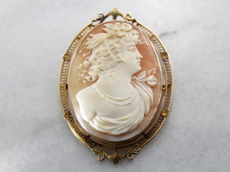 Dove charm brooches-Art Nouveau Era Cameo Gold Filigree Pendant Brooch