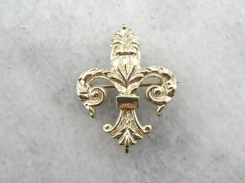 Sharp pin brooches-Antique Fleur De Lis Brooch in Fine Chased Gold