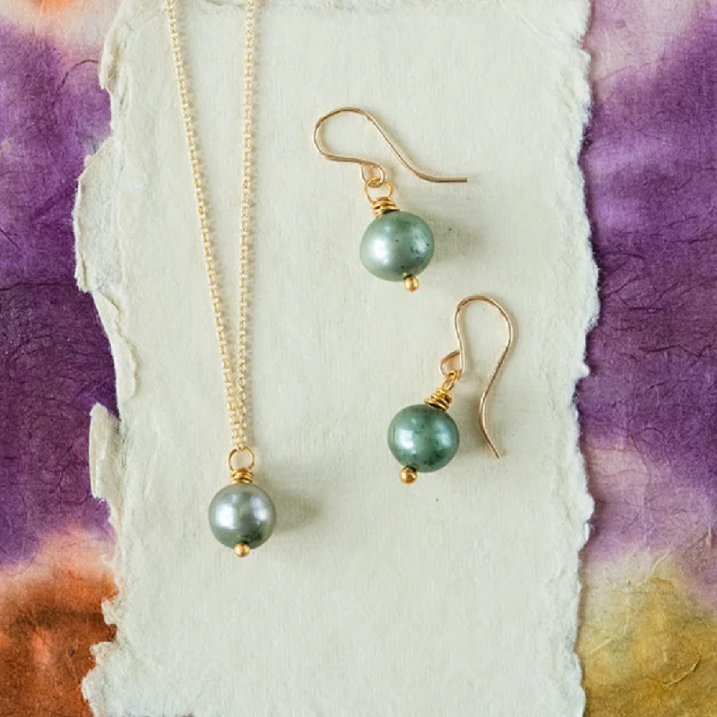 Shimmering druzy necklaces-Pearl Necklace & Earring Gift Sets