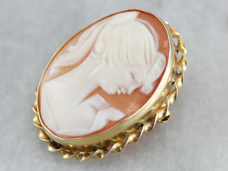 Spiral stone brooches-Vintage Cameo Gold Brooch or Pendant