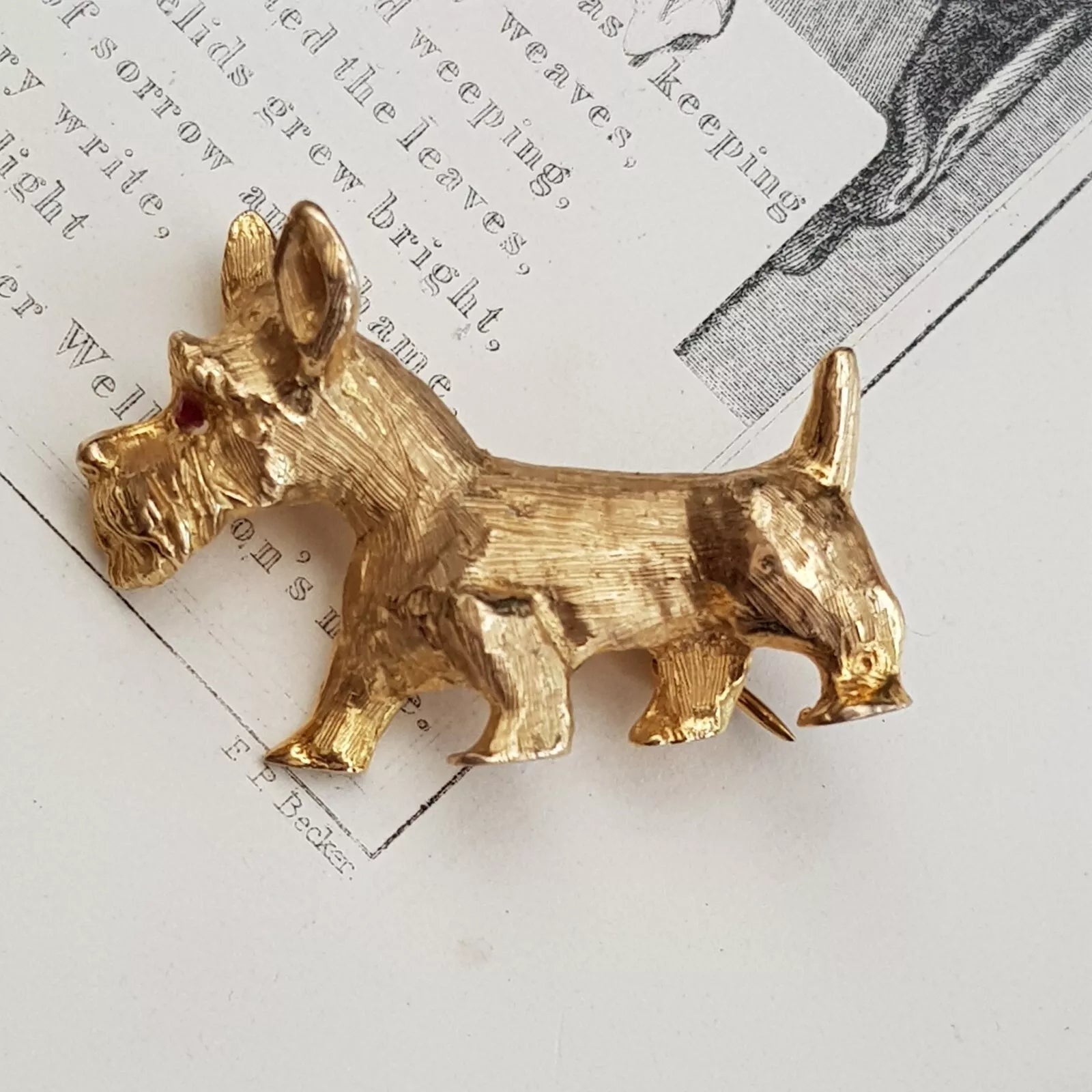 Wood inlay brooches-9k Gold Ruby Eye Set Scottish Terrier Dog Brooch Vintage London circa 1965