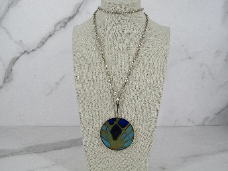 Plated silver necklaces-Silver Enamel Medallion Pendant Necklace With Oval Link Chain