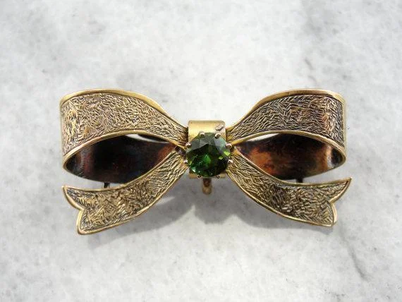 Velvet detail brooches-Sweet Antique Bow Brooch with Green Tourmaline