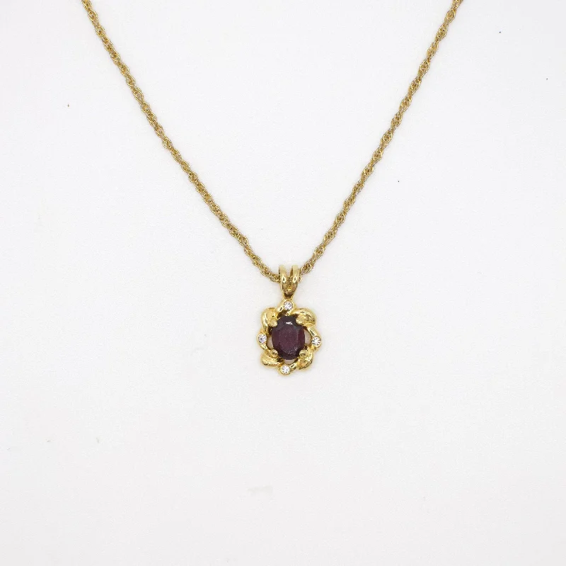 Short drop necklaces-Vintage Genuine Garnet and Gold Tone Necklace