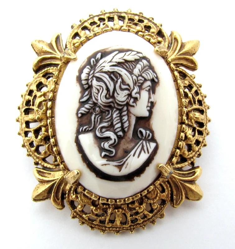 Circular stone brooches-Florenza Cameo Gold Brooch Pin Vintage