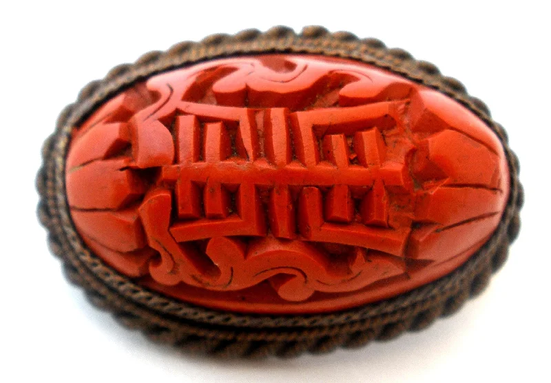 Bold enamel brooches-Vintage Chinese Export Cinnabar Brooch Pin